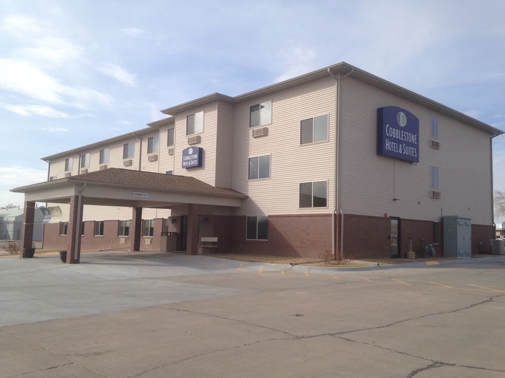The Edgewood Hotel And Suites Fairbury Extérieur photo